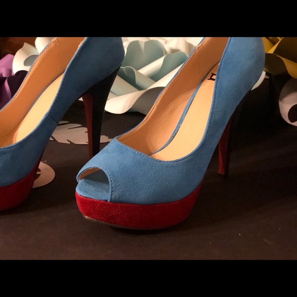 Blue pumps - Picture 3 of 4